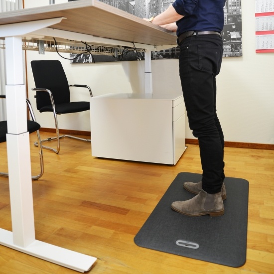 Tapis ErgoPosture antifatigue dim 70 x 52 cm pour bureaux assisdebout. Ergotendances